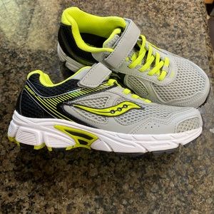 Saucony Cohesion 10 Sneakers